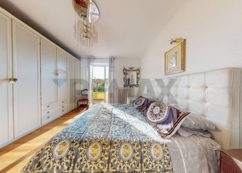 Camera / camera da letto - Semi-detached house Via Quercioli
 
61, Massa - photo 40