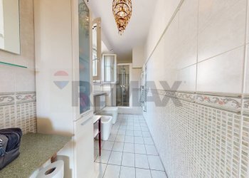 Bagno - Semi-detached house Via Quercioli
 
61, Massa - photo 44
