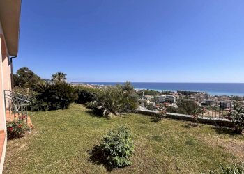 Giardino - Villa via Collasgarba, 29, Ventimiglia - foto 35