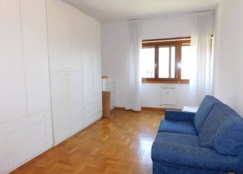 Camera da letto - Trilocale via Tommaso Arcidiacono, Roma (zona Fonte Meravigliosa) - foto 7