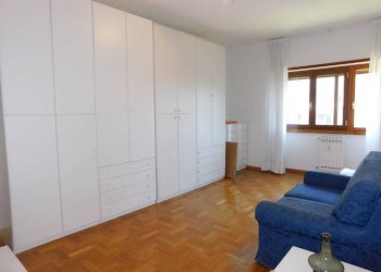 Camera da letto - Trilocale via Tommaso Arcidiacono, Roma (zona Fonte Meravigliosa) - foto 8