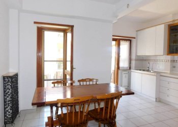 Cucina - Trilocale via Tommaso Arcidiacono, Roma (zona Fonte Meravigliosa) - foto 13