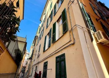 Facciata - One-room apartment salita della Fava Greca, 6, Genova (neighborhood Centro Storico) - photo 2