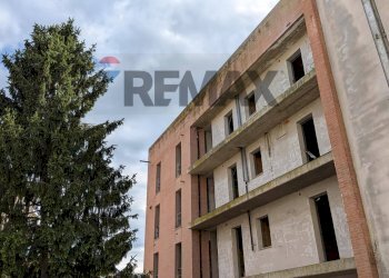 Edificio all\'aperto - Four-room apartment via piero della francesca, San Giovanni Valdarno - photo 4