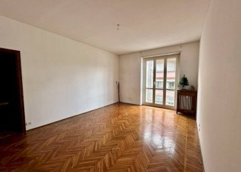 Camera da letto - Apartment via Valentino Cerruti, 1, Biella - photo 22