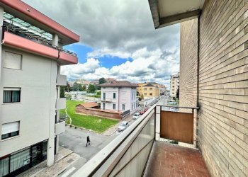Balcone - Apartment via Valentino Cerruti, 1, Biella - photo 23