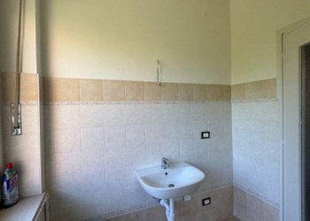 Bagno - One-room apartment via Vecchia di Buriasco, 19, Pinerolo - photo 13
