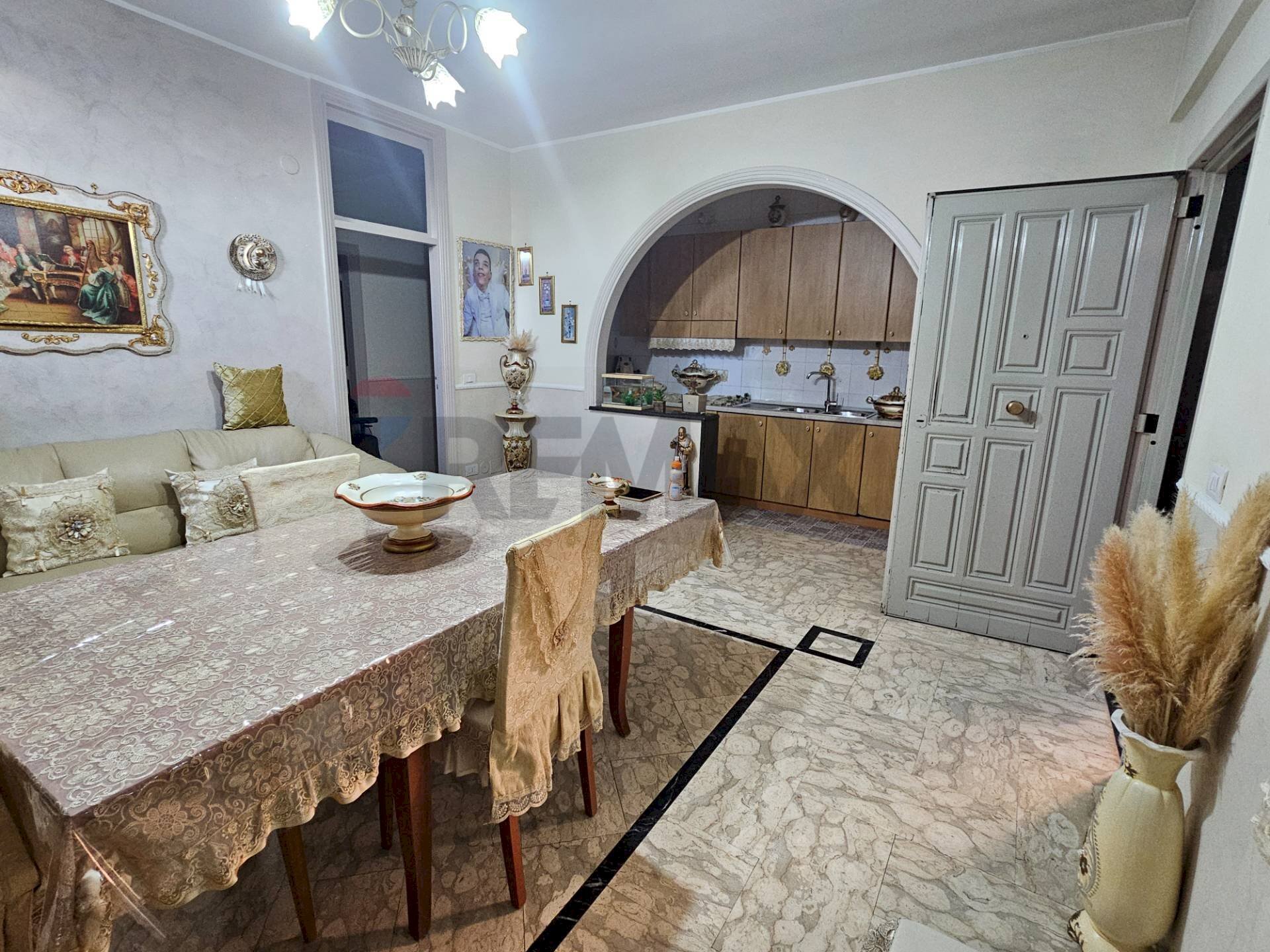 Sala da pranzo - Three-room apartment Afragola - photo 3