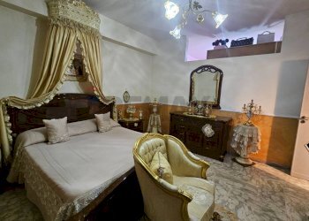 Camera / camera da letto - Three-room apartment Afragola - photo 8