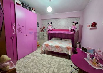 Camera / camera da letto - Three-room apartment Afragola - photo 10