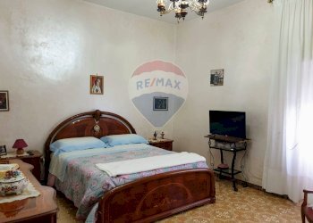 Camera / camera da letto - Three-room apartment Afragola - photo 13