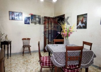 Sala da pranzo - Three-room apartment Afragola - photo 9