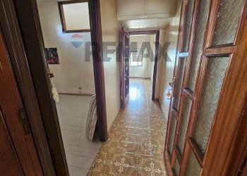 Hall / corridoio - Three-room apartment Afragola - photo 9