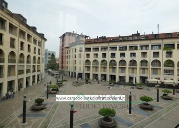 Zona - Three-room apartment piazza Generale Carlo Alberto Dalla Chiesa, Bollate - photo 4