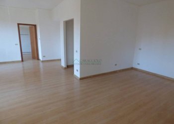 Salone - Three-room apartment via Camillo Benso di Cavour, 29, Bollate - photo 1