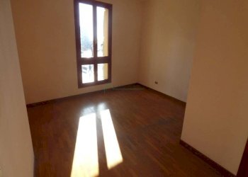 Camera da letto - Three-room apartment via Camillo Benso di Cavour, 29, Bollate - photo 20