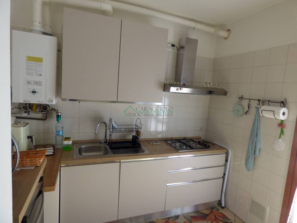 Cucina - Three-room apartment piazza Generale Carlo Alberto Dalla Chiesa, 20, Bollate - photo 3