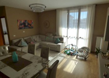 Salone - Three-room apartment piazza Generale Carlo Alberto Dalla Chiesa, 20, Bollate - photo 11