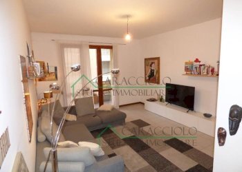 Salone - Two-room apartment piazza Generale Carlo Alberto Dalla Chiesa, Bollate - photo 6
