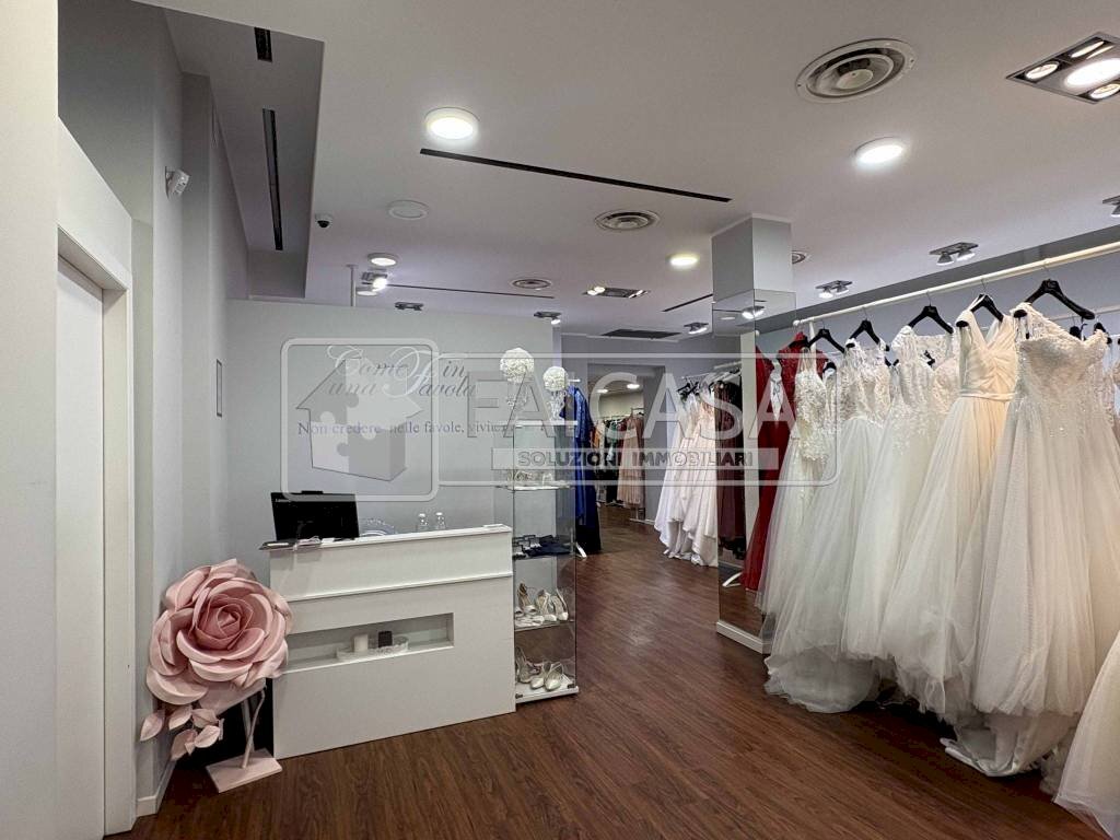 Interno non residenziale - Shop via Dante di Nanni, 81, Torino (neighborhood Cenisia) - photo 2