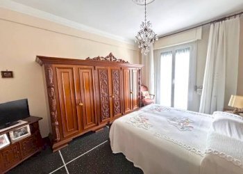Camera da letto - Bilocale via Isola del Vescovo, Genova (zona Molassana) - foto 9