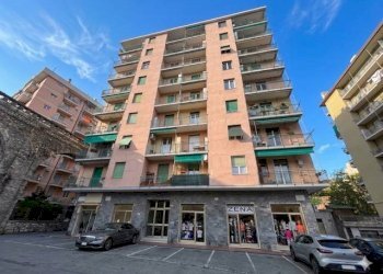 Facciata - Bilocale via Isola del Vescovo, Genova (zona Molassana) - foto 13