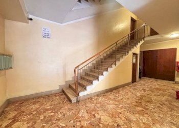 Interno palazzo - Bilocale via Isola del Vescovo, Genova (zona Molassana) - foto 15