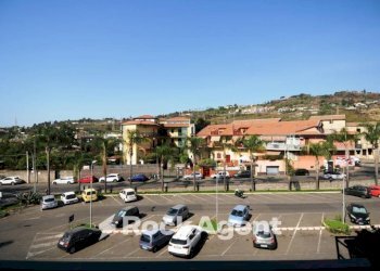 Vista - Trilocale via Santi Bonaccorsi, 6, Aci Catena - foto 16