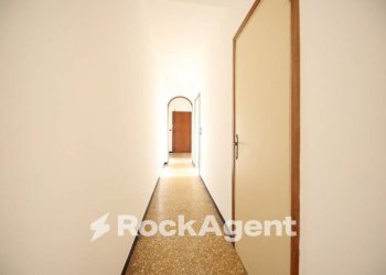 Corridoio - Four-room apartment via Santa Maria Assunta di Nervi, Genova (neighborhood Quarto) - photo 25