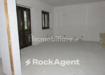 Stanza non arredata - Villa via San Dorotea, Scoppito - foto 4