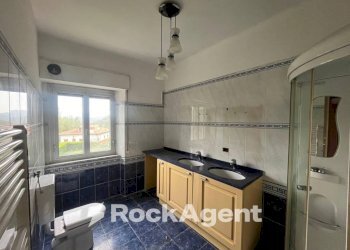 Bagno - Four-room apartment via alla Vittoria, 2, Busalla - photo 14