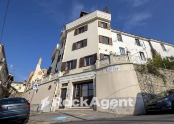Facciata - Stabile - Palazzo via Vincenzo D'Amato, 70, Catanzaro - foto 1