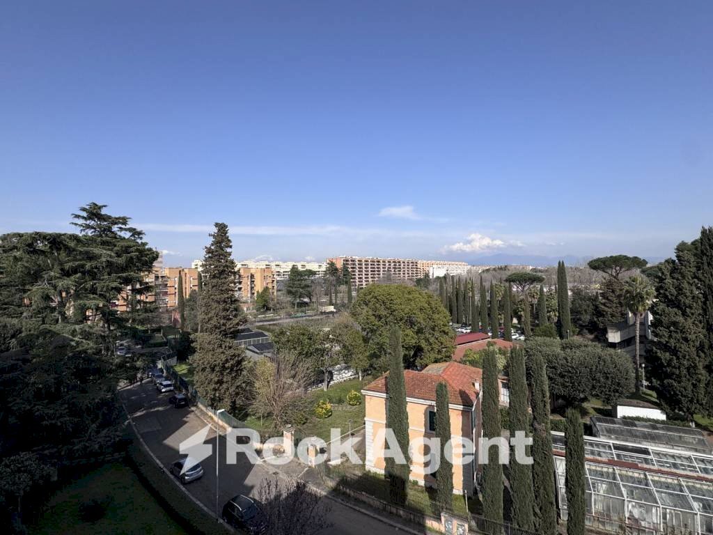 Vista - Attico via Carlo Giuseppe Bertero, 37, Roma - foto 2