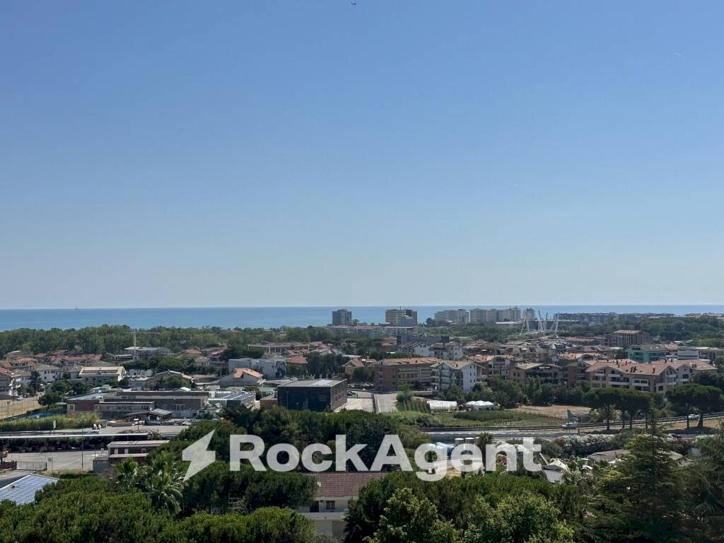 Vista - Two-room apartment via Levante, Città Sant'Angelo - photo 3