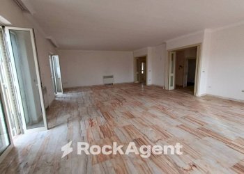Cucina - Appartamento via Regina Elena, 25, Trepuzzi - foto 26