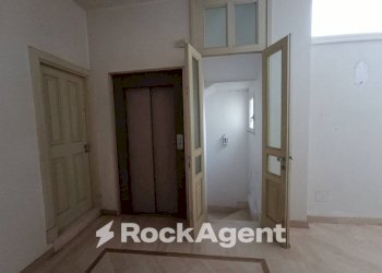 Interno palazzo - Appartamento via Regina Elena, 25, Trepuzzi - foto 33