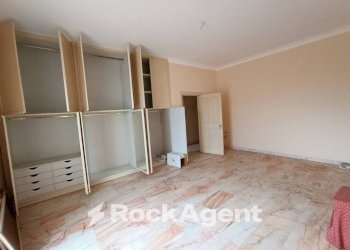 Camera da letto - Appartamento via Regina Elena, 25, Trepuzzi - foto 38