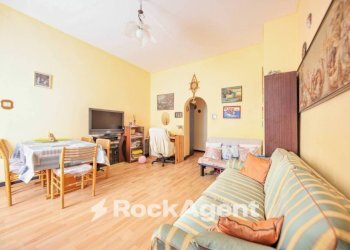 Salone - Four-room apartment via del Lagaccio, 12, Genova (neighborhood Granarolo) - photo 2