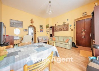 Salone - Four-room apartment via del Lagaccio, 12, Genova (neighborhood Granarolo) - photo 8
