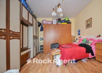 Camera da letto - Four-room apartment via del Lagaccio, 12, Genova (neighborhood Granarolo) - photo 14