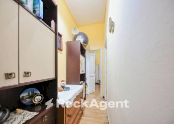 Corridoio - Four-room apartment via del Lagaccio, 12, Genova (neighborhood Granarolo) - photo 16