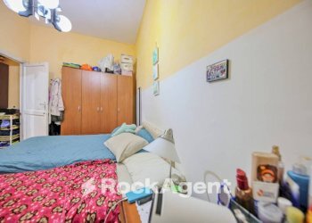 Camera da letto - Four-room apartment via del Lagaccio, 12, Genova (neighborhood Granarolo) - photo 17