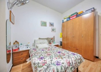 Camera da letto - Four-room apartment via del Lagaccio, 12, Genova (neighborhood Granarolo) - photo 22