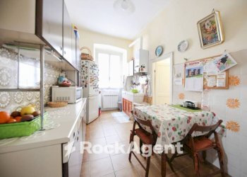 Cucina - Four-room apartment via del Lagaccio, 12, Genova (neighborhood Granarolo) - photo 28