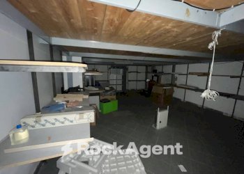 Magazzino - Shop via Giacomo Giovanetti 64, Genova (neighborhood Sampierdarena) - photo 4