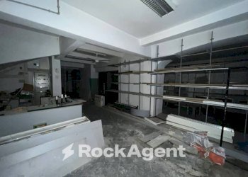 Interno non residenziale - Shop via Giacomo Giovanetti 64, Genova (neighborhood Sampierdarena) - photo 9