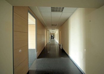 Corridoio - Ufficio via Antica Fiumara, 3, Genova (zona Sampierdarena) - foto 1