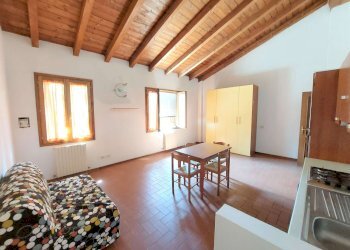 soggiorno - One-room apartment via Del Martignone, Valsamoggia - photo 3