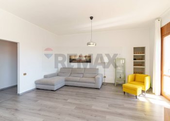 Soggiorno - Appartamento VIA TIMPAZZA
 
14, San Pietro Clarenza - foto 10