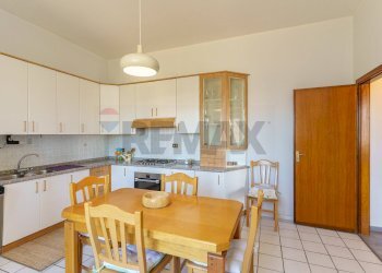 Cucina - Appartamento VIA TIMPAZZA
 
14, San Pietro Clarenza - foto 26